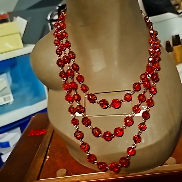 Vintage Red Crystal Glass Aurora Borealis AB Necklace 16"-18" - Picture 2 of 7